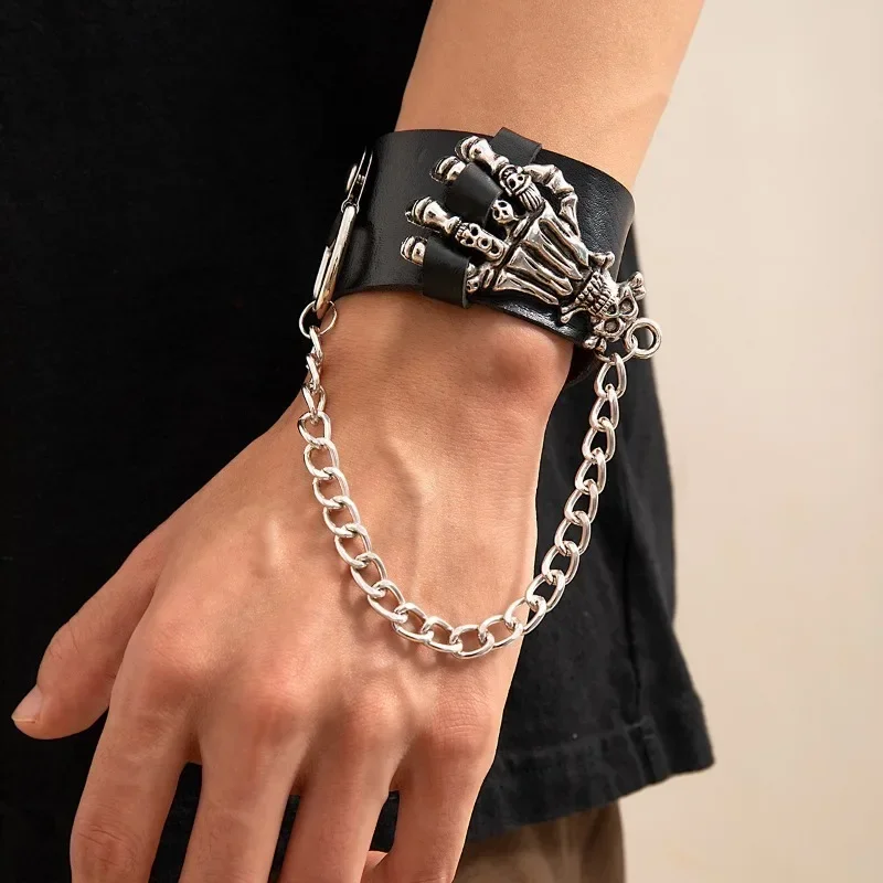 Hip Hop Rock PU Leather Bracelet Men and Women Punk Spikes Rivets Skull Heart Cross Creative Party Bracelet Jewelry Accessories