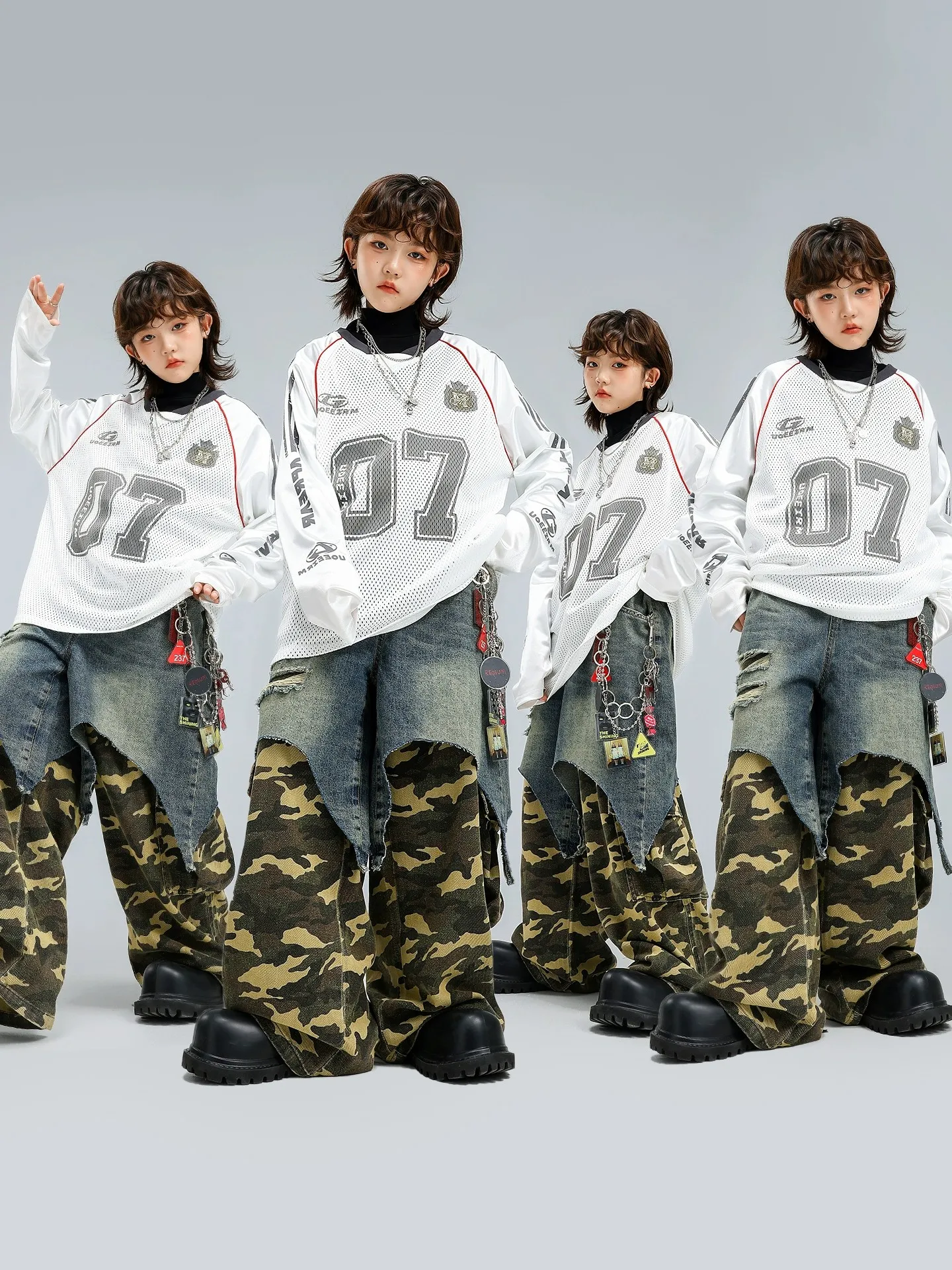 

Trendy Streetwear Children's Outfit Set Loose Fit Performance Practice Clothes for Boys Hip Hop Sle Sweatirt Ensemble