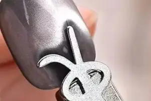 

5PCS Rabbit Bear Cat Eye Nail Art Magnet Stick Set Small Iron Piece for Magnetic Polish Effects Nail Art Tools