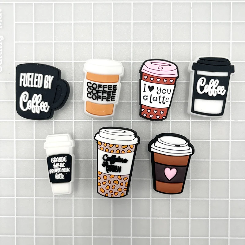 Colorido Coffee Cup PVC Sapato Encantos, Sandálias Acessórios para Pulseiras, Sapato Buckle Decorações, Kid Gift, Clips Badge, 1Pc