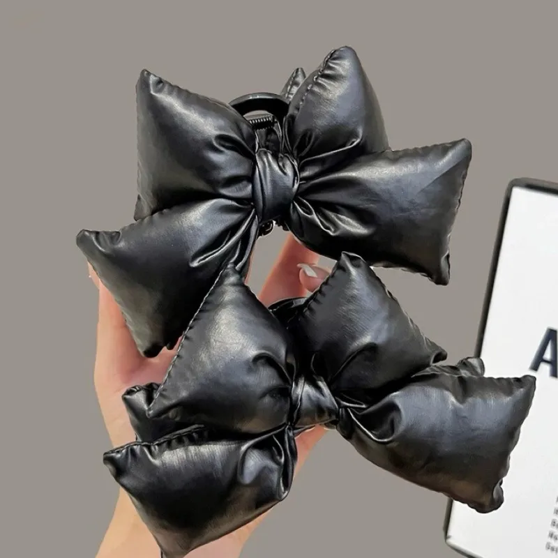 Pinza para el pelo con lazo llamativo de cuero Pu negro, accesorios para el cabello con diseño elegante e atemporal, Pinzas Para El Cabello huma onder onder onder onder onder onder