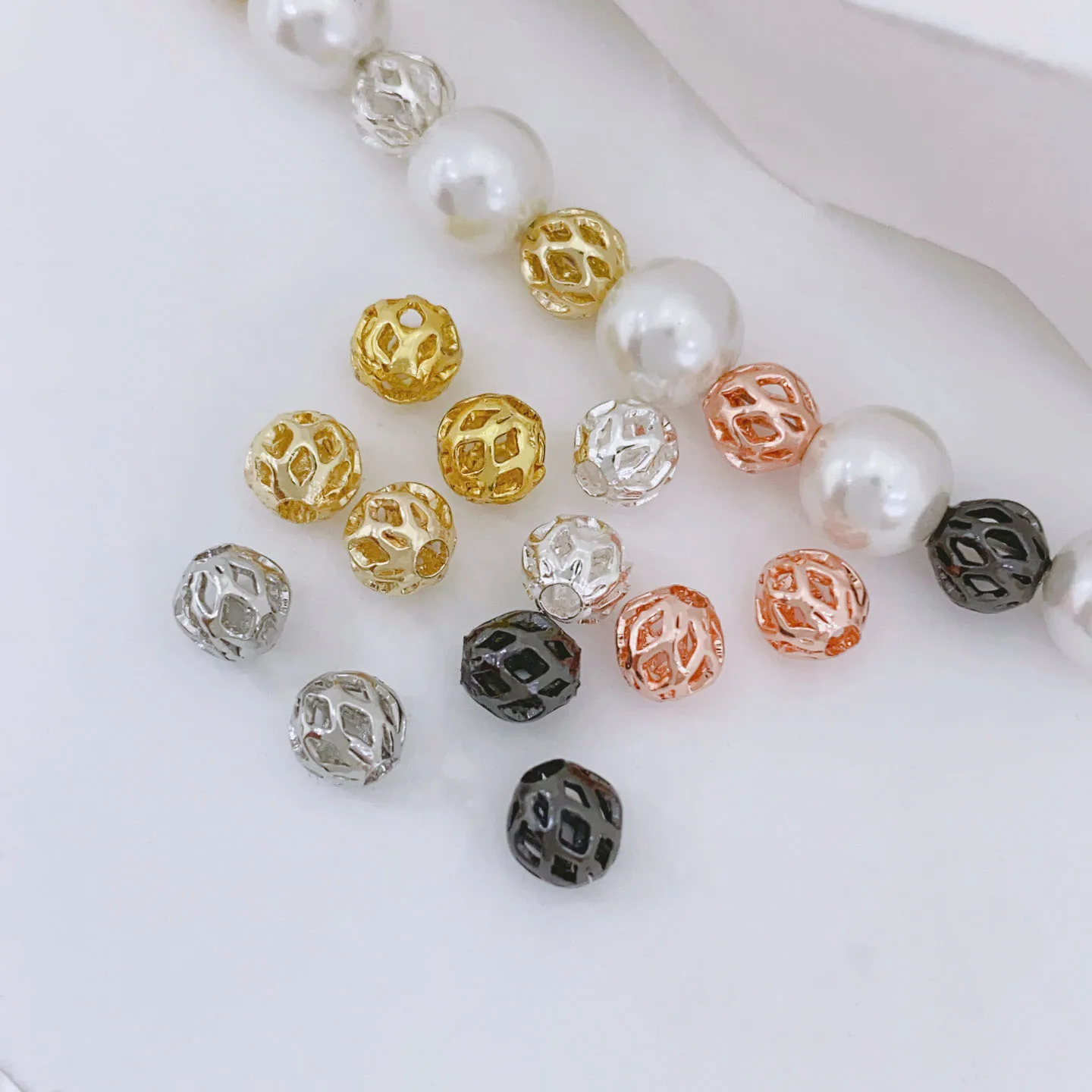 ลูกปัดตาข่ายกลมชุบทอง 50 ชิ้น สำหรับทำสร้อยข้อมือ สร้อยคอ DIY อุปกรณ์ทำเครื่องประดับ ขายส่ง