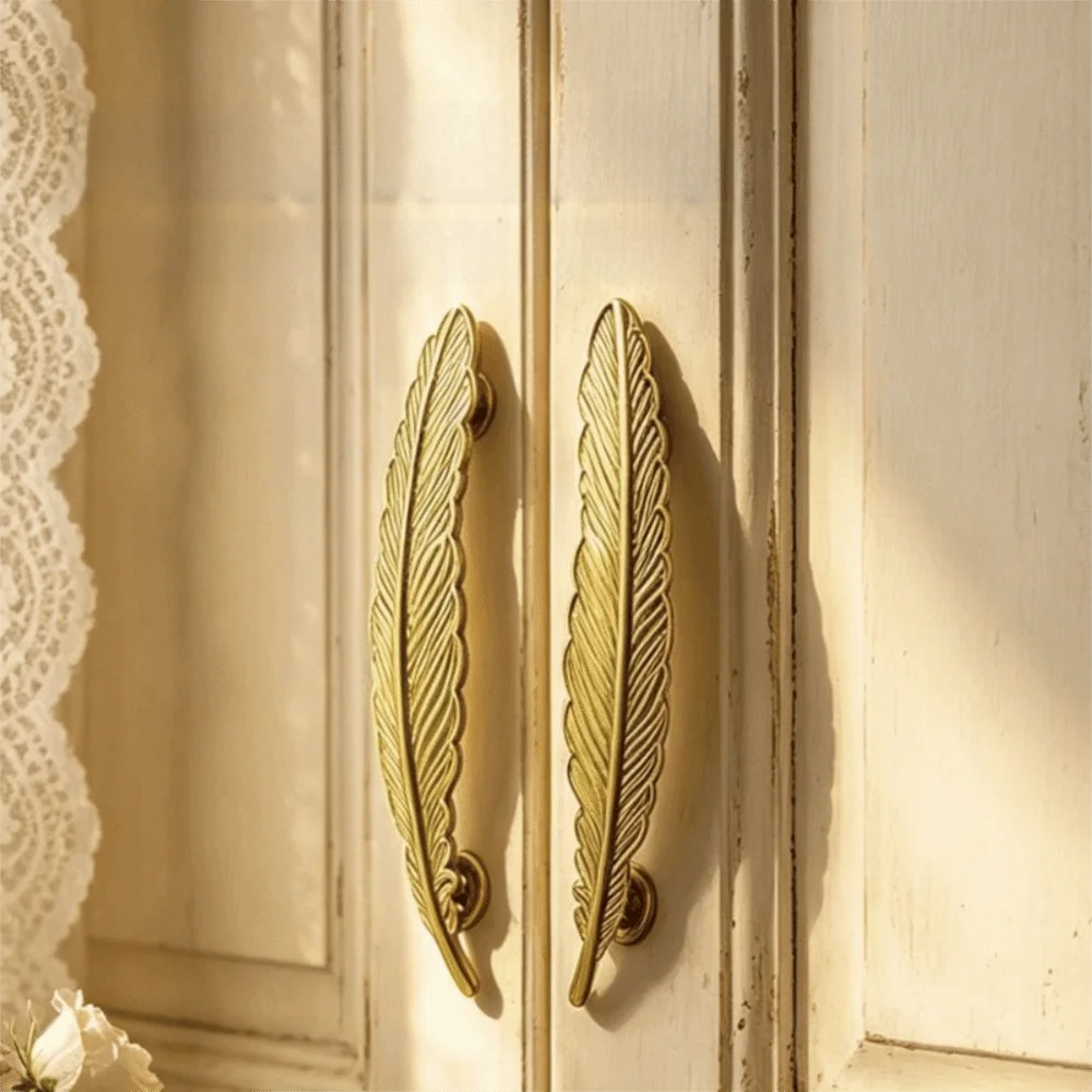 1pc/2pcs Solid Brass Cabinet Pull Handle Minimalist Design European Style Cabinet Door Knob Stable Structure Feather Shape