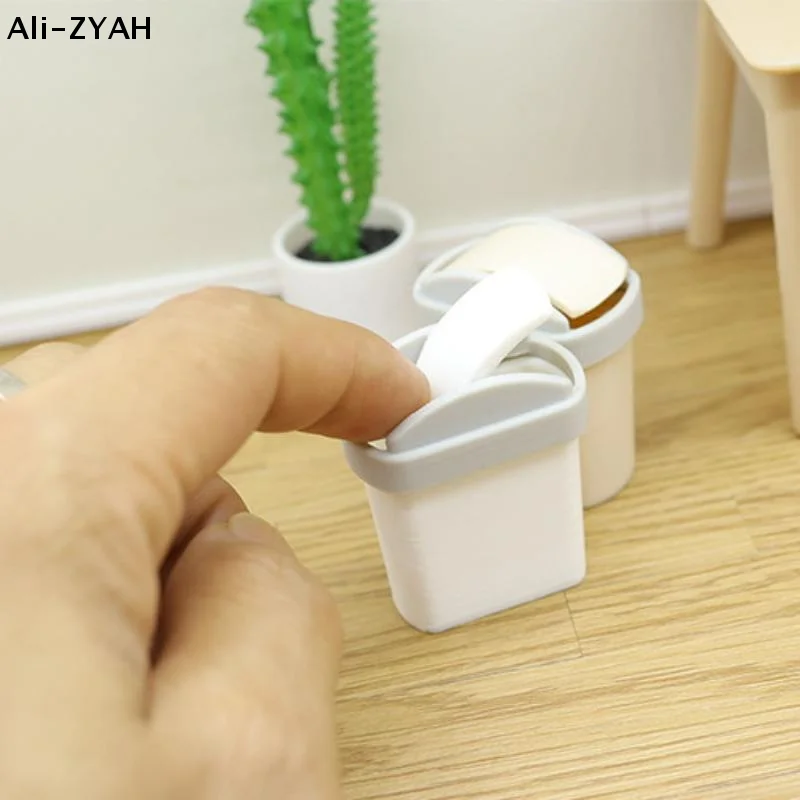 HMA76-1 szt. Mini Kosz na Śmieci z Klapką, Miniaturowy Model Zabawki, Akcesoria do Domku dla Lalek, Symulacja Mini Kosza na Odpady