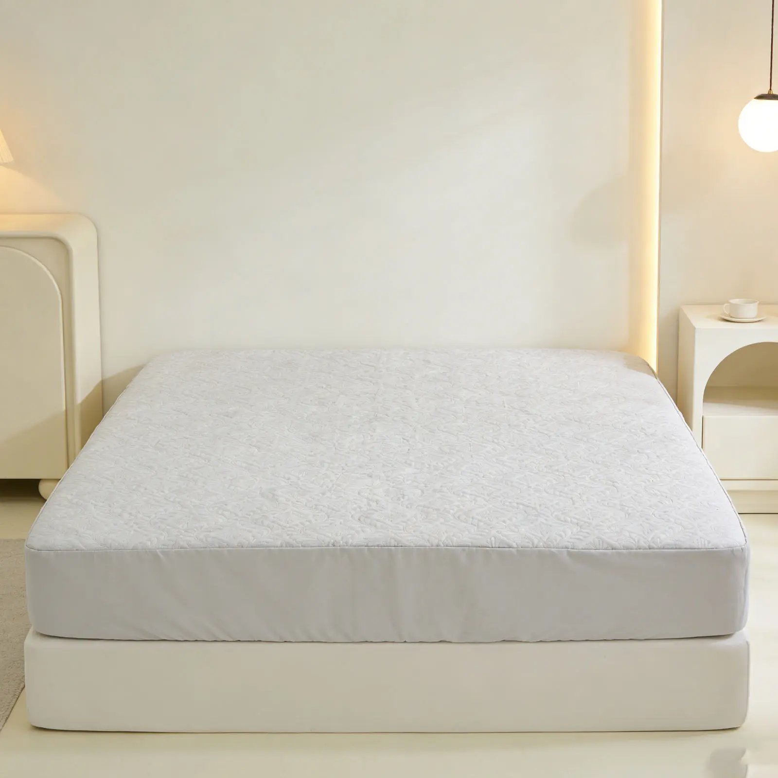 Waterproof Mattress Protector Twin Size Soft Breathable Bed Cover Bedroom Dorm Room Quilted Fitted Noiseless Dust Proof Mattress