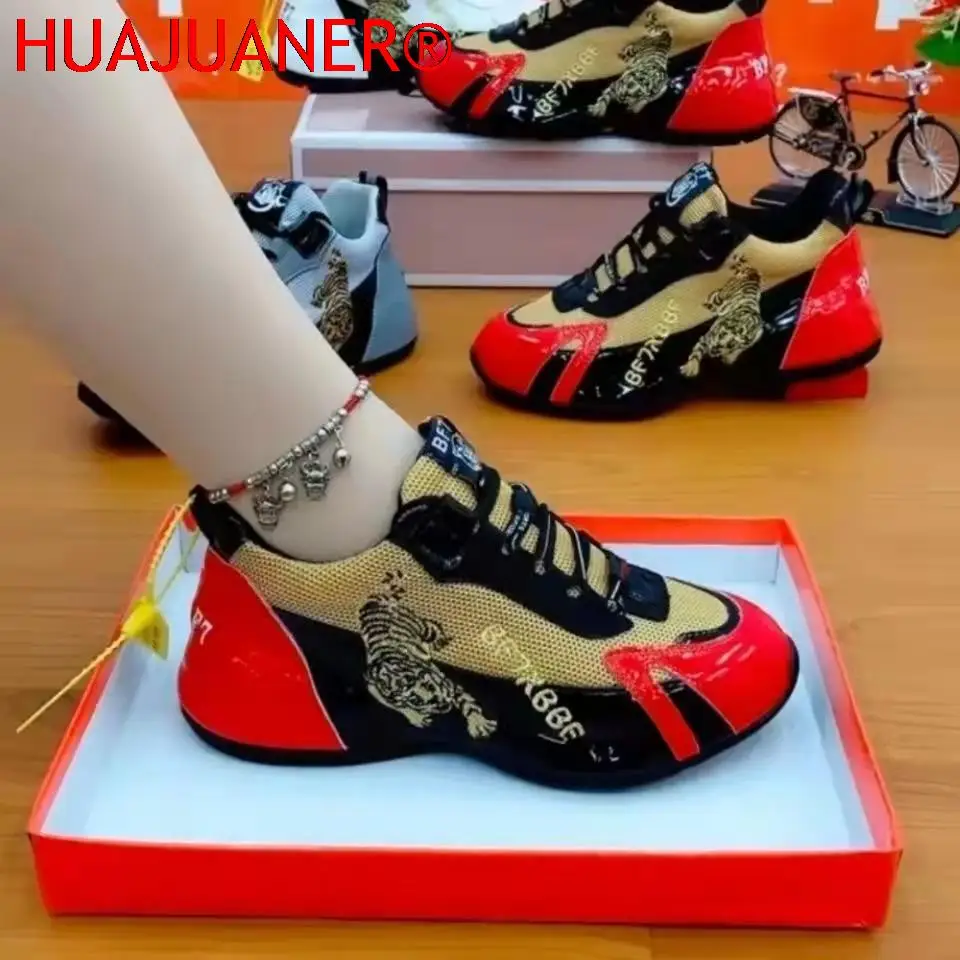 

New Men Women's Sports Auspicious Tiger Embroidery Breathable Low-top Red Color Matching Lace-up Sneakers Small White Shoes