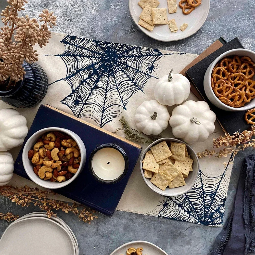 عيد الميلاد عيد الهالوين مهرجان قابلة لإعادة الاستخدام ذاتية اللصق شبكة الإستنسل اللوحة نقل 21x28 سنتيمتر ل تي شيرت Crafts بها بنفسك الحرف اليدوية