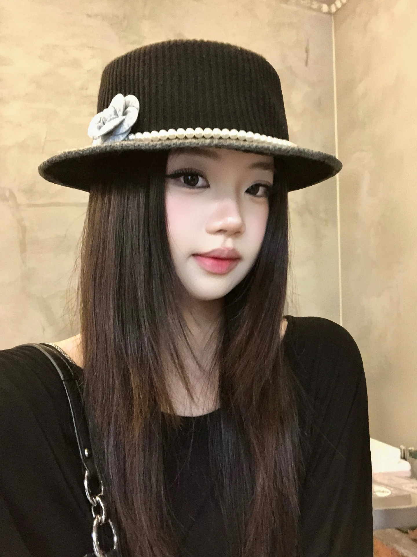 Hebe Style Knitted Pearl Flower Flat Top Hat Women's Elegant Knit Bucket Hat Fashionable Fisherman Cap Autumn Season Accessory