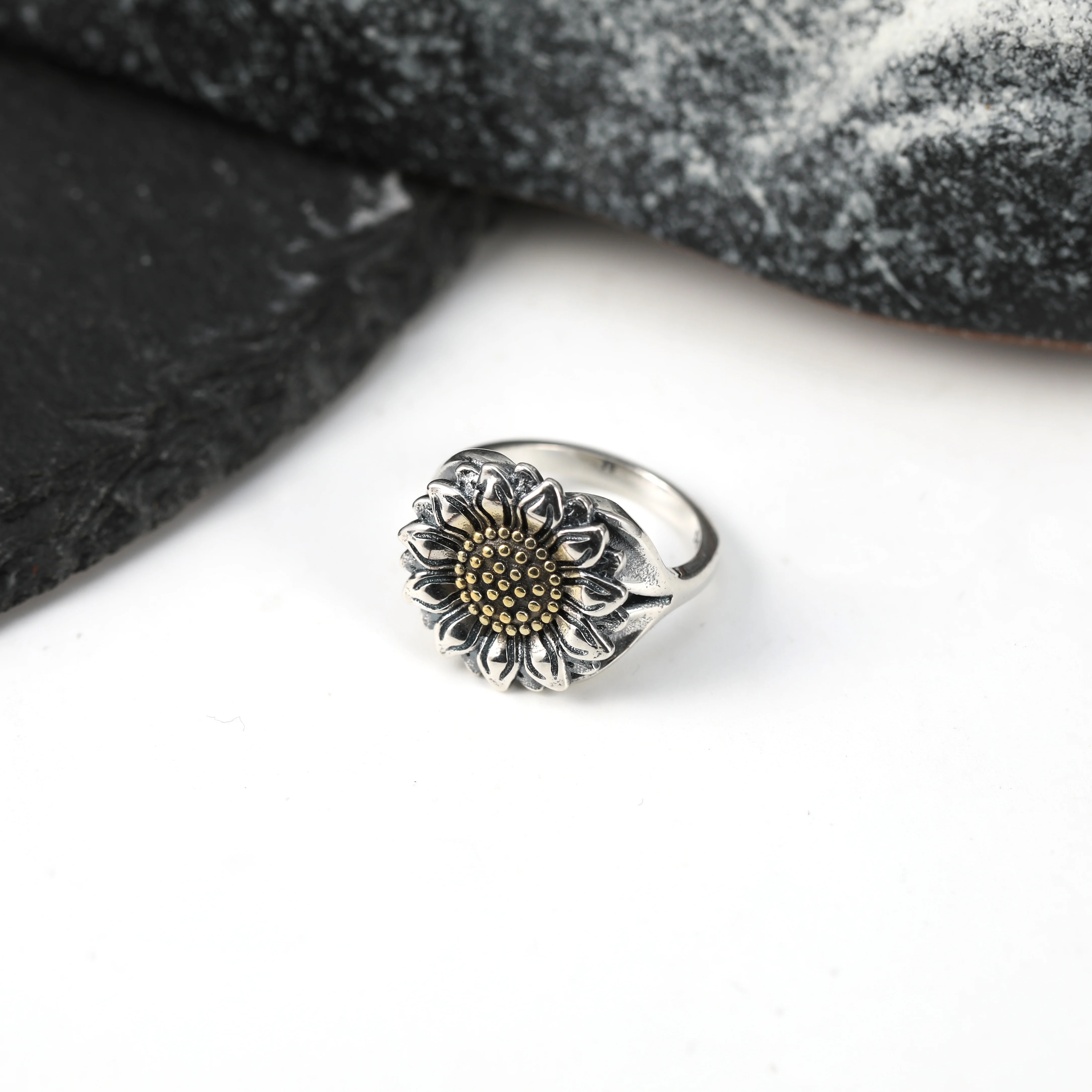

R010 genuine 925 sterling silver Wild Sunflower Ring