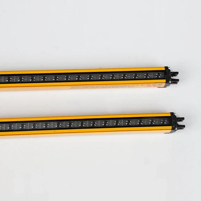 

-LCS CE Approval Ultra-thin Thickness Safety Light Curtain Manufacturer Price 0~3m Protection Distance Light Curtain