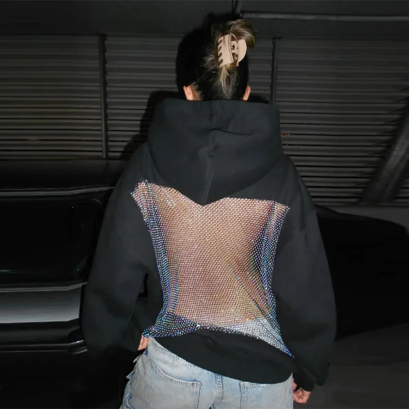 Рисунок 3 - Шикарная ажурная куртка с капюшоном для женщин