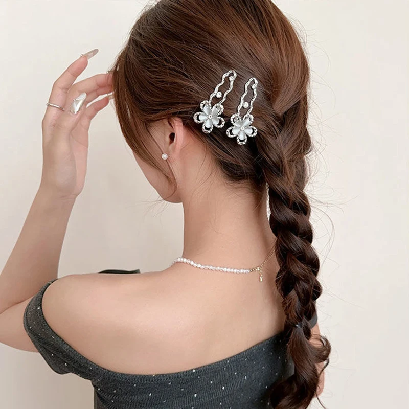 女性用バタフライジルコンヘアピン,液体金属,繊細なヘアクリップ,シルバーヘアピン,ヘアアクセサリー,女の子へのギフト,y2k