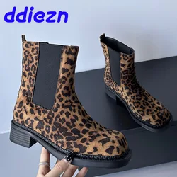 Fashion Designer donna Western Ladies Flats stivaletti scarpe Leopard print donna stivaletti scarpe Slip On calzature