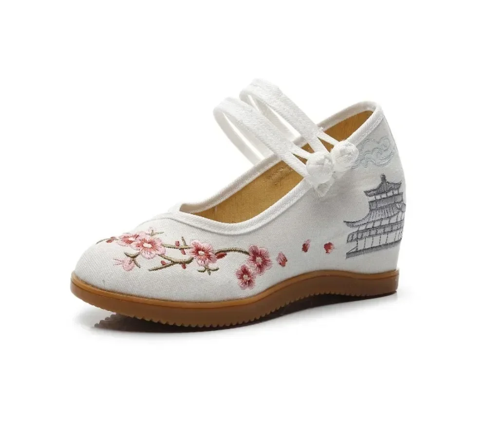 Chinese Style Casual Women's Shoes Fashion Vintage Elegant Ethnic Style Shoes for Women Hanfu Shoes Embroidery Streetwear