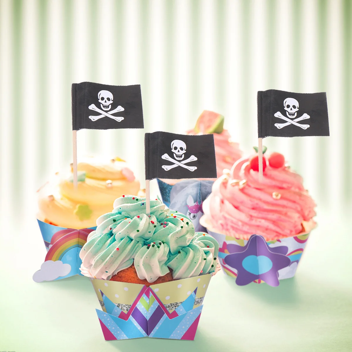 

100Pcs Skull Pirate Flag Fruit Picks Halloween Party Food Picks Bamboo Disposable for Cupcakes Appetizers Buffet Celebration