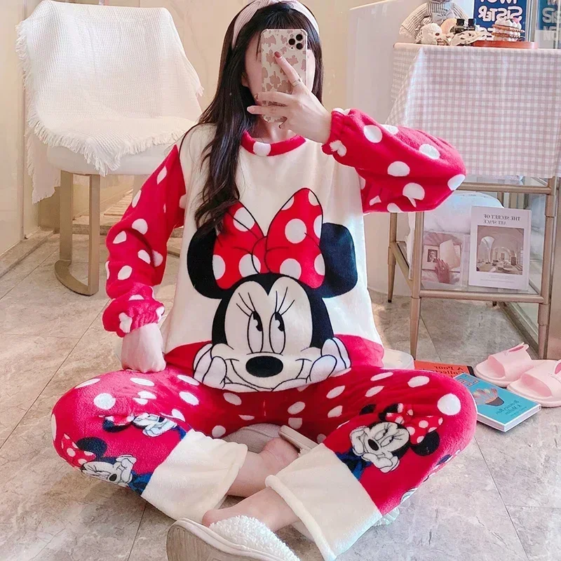 Disney Mickey Mouse winter new flannel women\'s pajamas silk pajamas women\'s cartoon thermal and velvet HelloKitty loungewear set