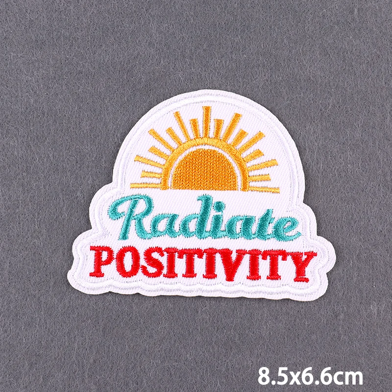 Rosa Herz Niedliche Stickerei-Aufnäher für Hüte/T-Shirts/Jeans Mädchen Kinder Aufbügelbare Aufnäher für Kleidung Mut Liebe Bügelbare Aufnäher DIY – Detail 28