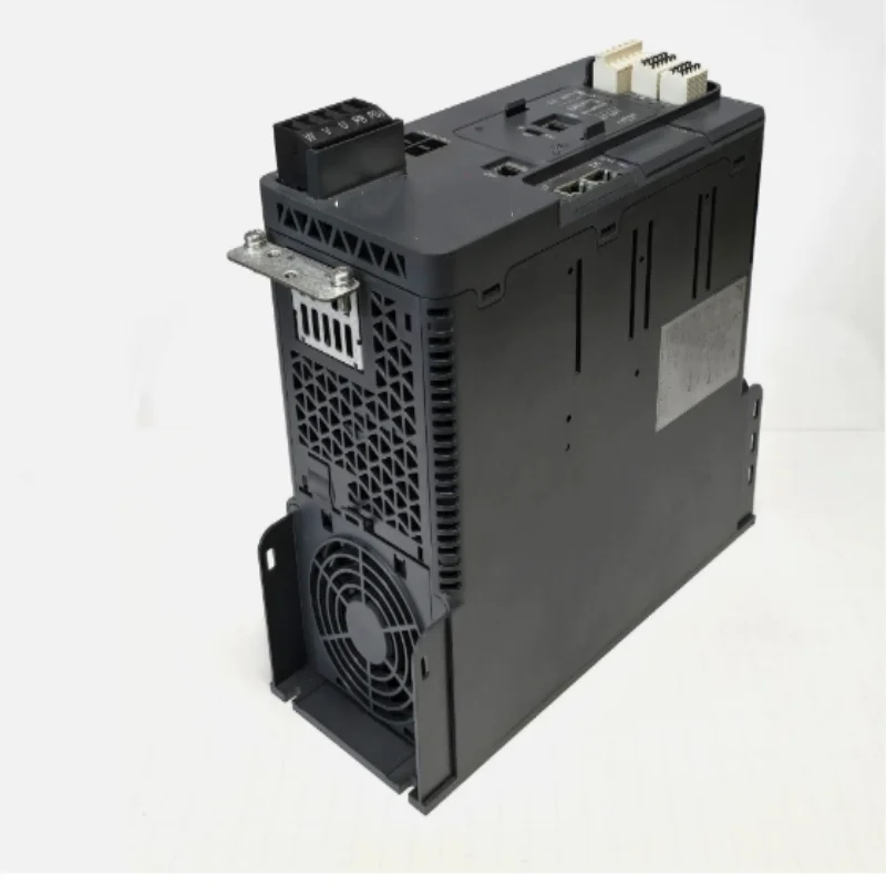 

Новый оригинальный инвертор ATV340D11N4 ATV340D15N4 ATV340U75N4E ATV340D11N4E ATV630U75N4 ATV630D11N4 ATV630U07M3 ATV630U15M3