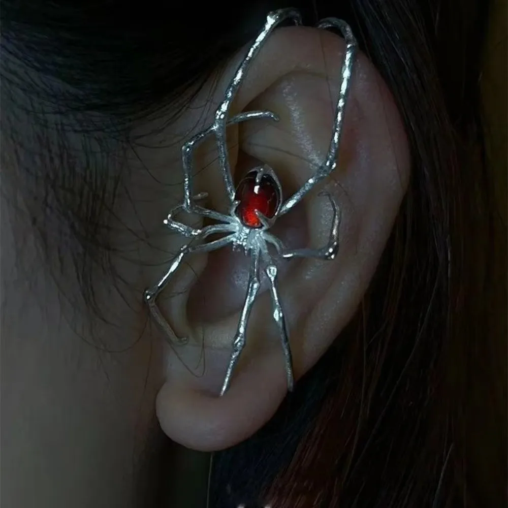 Minimalist Dark Spider Earrings Crawl Gothic Piercing Earrings Punk Jewelry Ear Bone Clip Costume Event