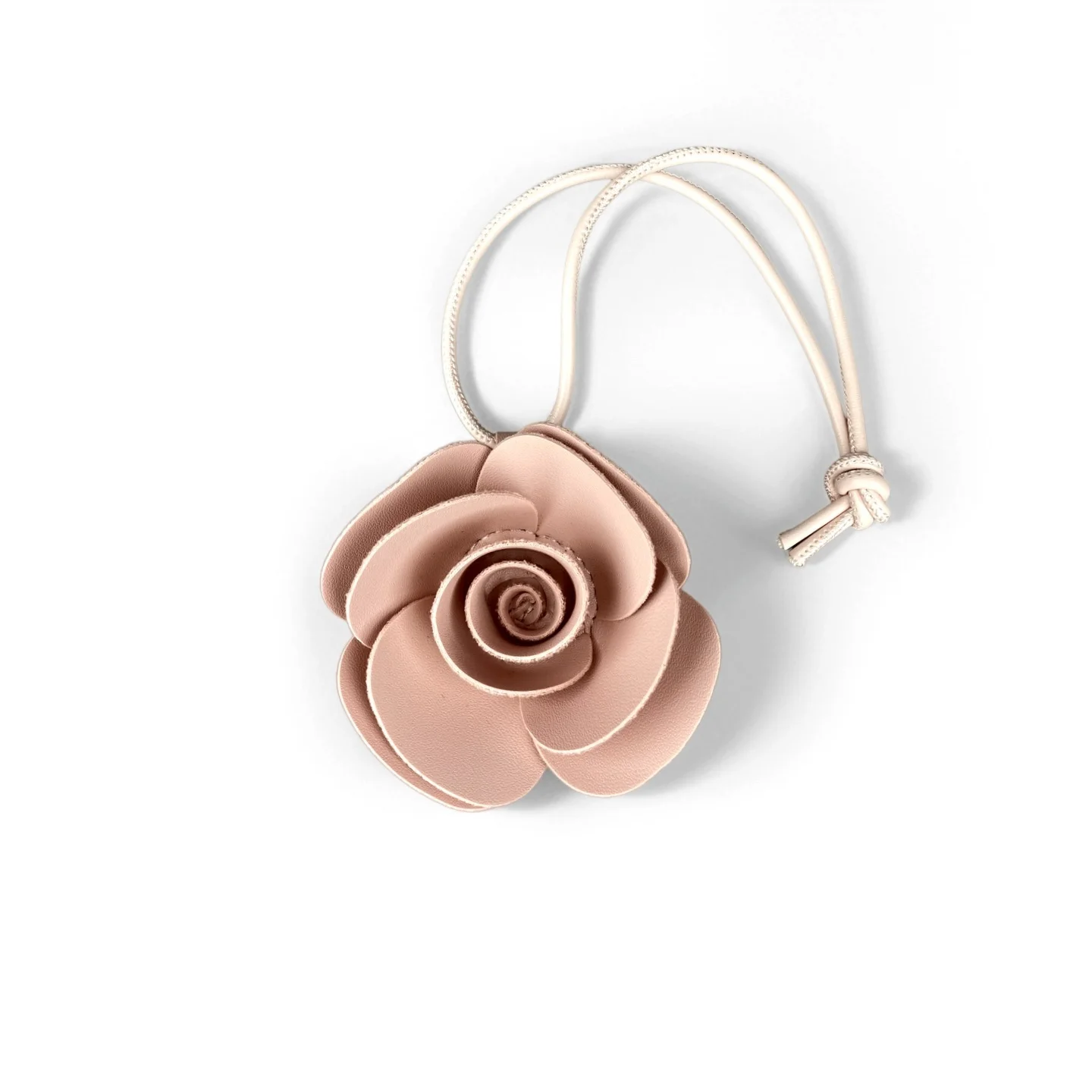 5 Farben Handgefertigter PU-Leder Kamelien-Blumen-Schlüsselanhänger/Taschenanhänger – Sommer-Strand-Feeling/Geschenk – Auto-/Taschen-Accessoire/Deko-Schlüsselanhänger für Sie – Detail 14