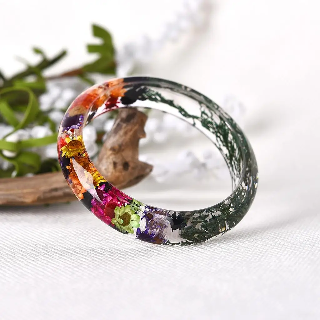 Novelty Colors Lucite Dried Flower Incased Resin Womens Bracelet Charm Bangle