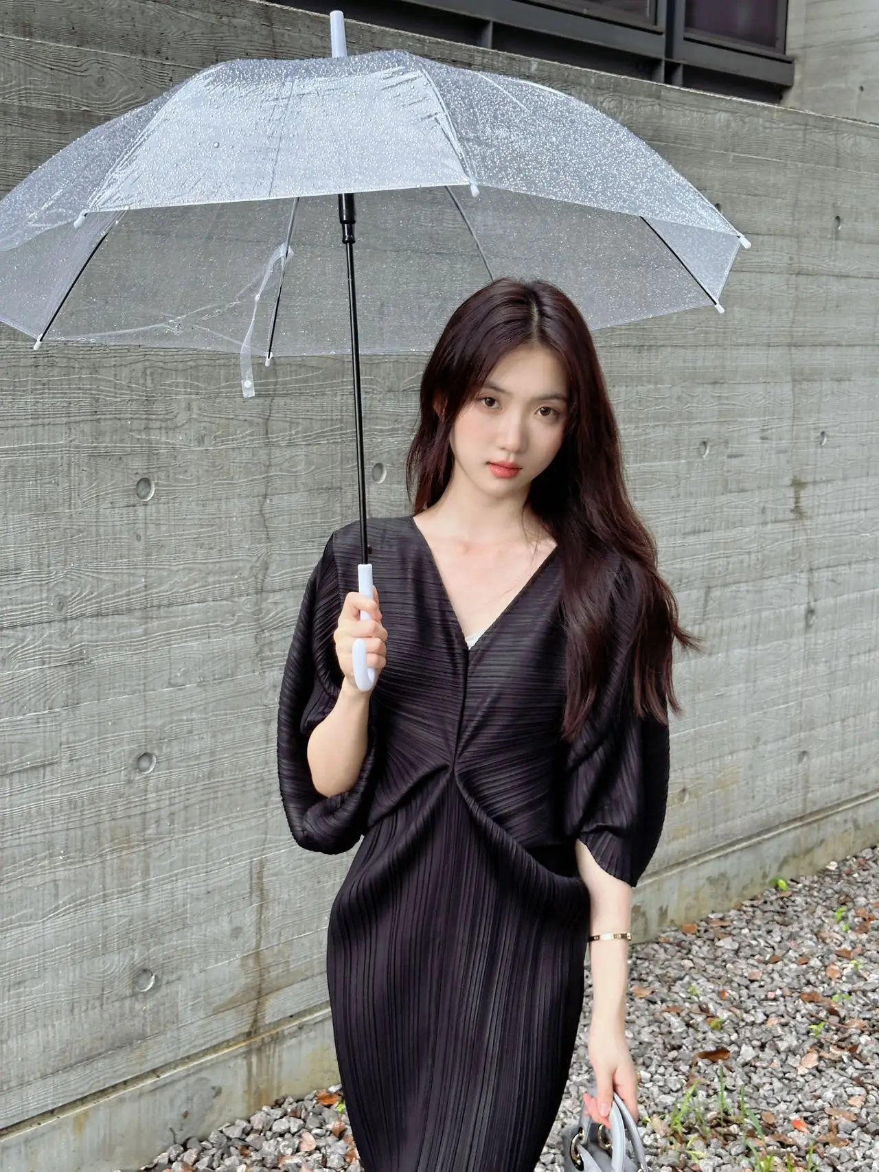 

Elegant Vintage Pleated Dress Slimming Loose Fit V-Neckline Cold Tone A-Line Skirt Polyester Fiber Five-Quarter Sleeve