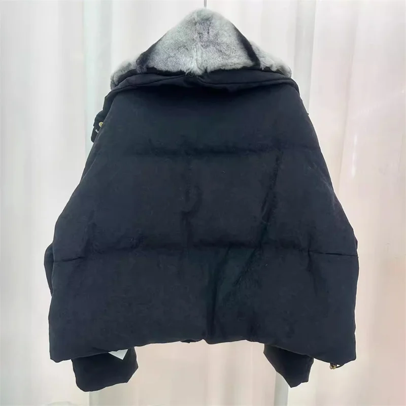 سترة نسائية جديدة قابلة للفصل بياقة من فراء الأرانب معاطف لشتاء 2025 90 سترة سميكة دافئة مملوءة بالبط الأبيض y2k