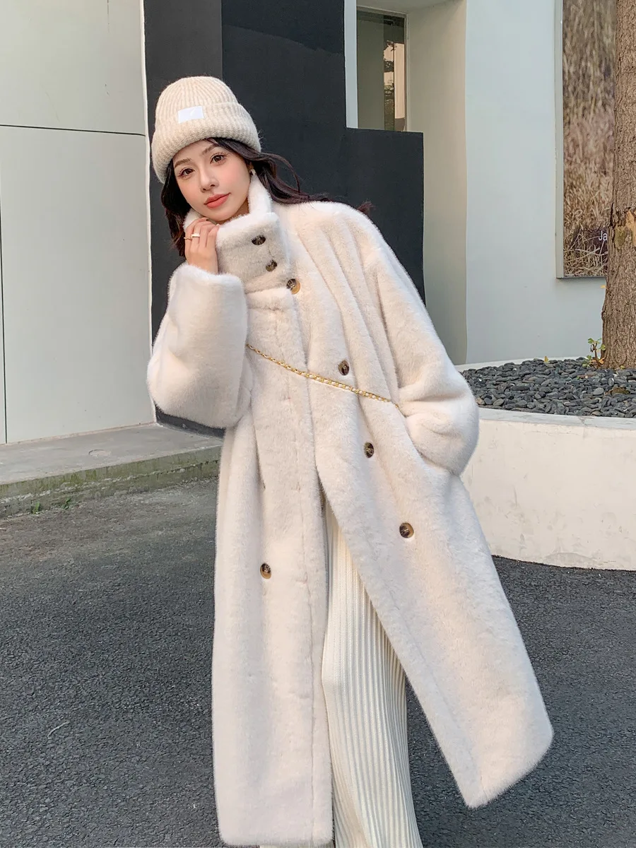 

Пальто из искусственного меха, женские бархатные пальта с поясом, снежная бабушка, с круглым вырезом, модные легкие повседневные погоны с вышивкой для похудения