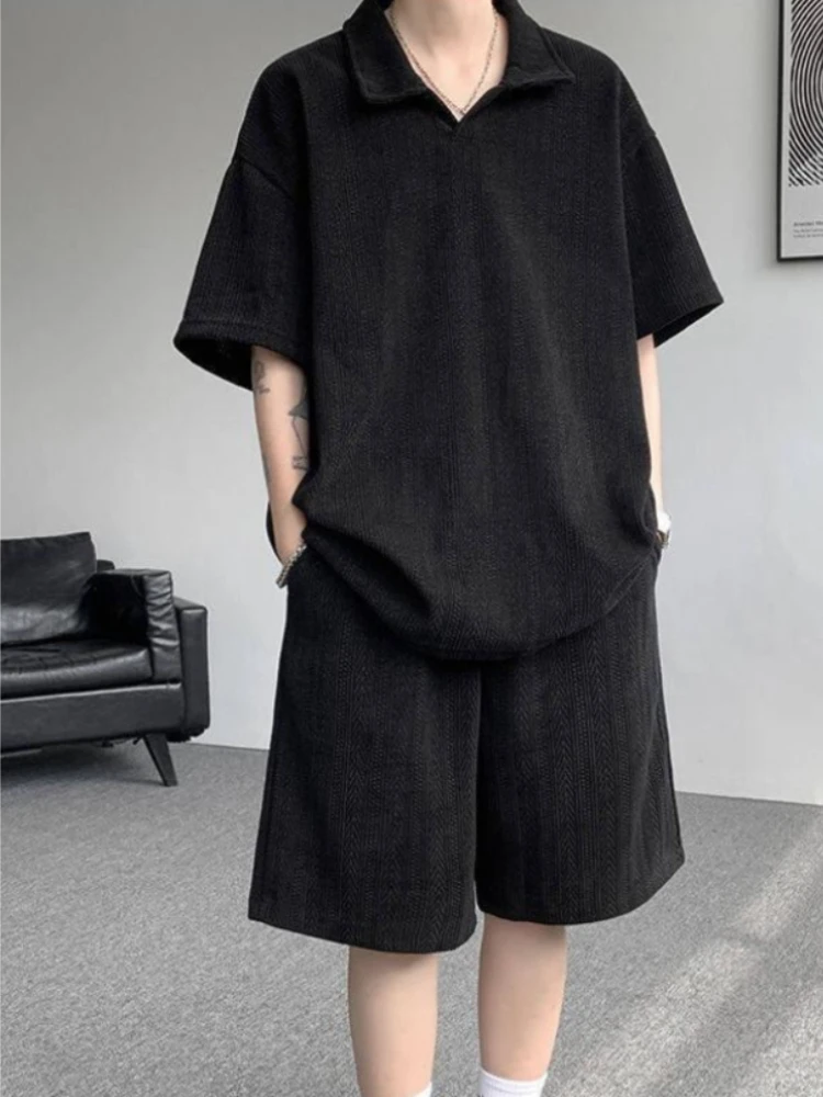 

Мужской летний спортивный комплект: поло с коротким рукавом из пике, текстурированная ткань, шорты в тон, удобный комплект одежды