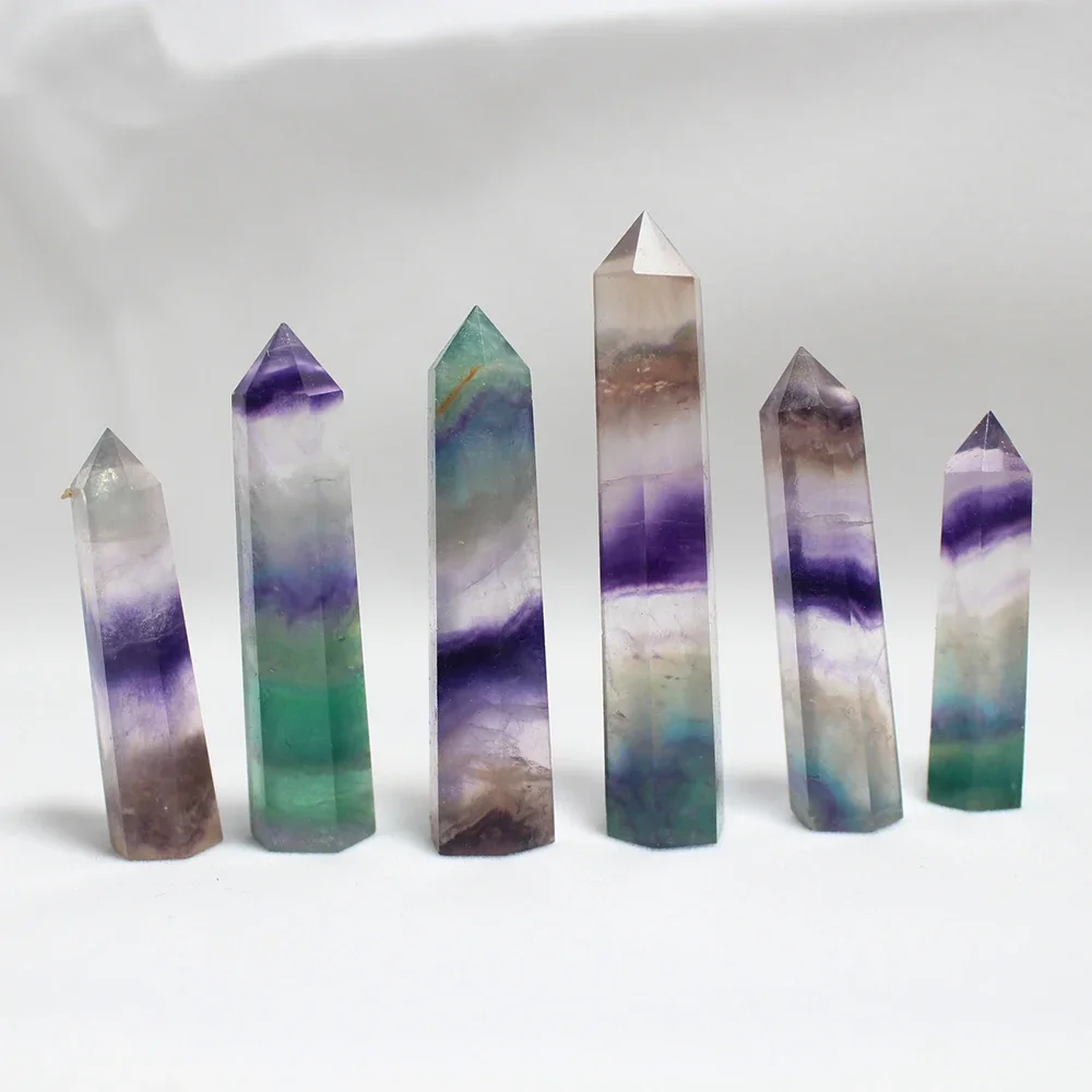 

Mineraali 4-7cm Rainbow Fluorite Tower Natural Purple Green Healing Crystal Quartz Hexagonal Wand Treatment Rock Stone Home Deco