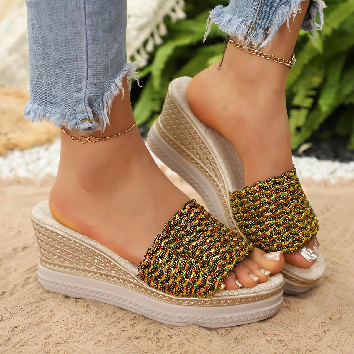 Damen Metallschnallen-Slipper Flache Plateau-Flip-Flops Schuhe Sommer Strand Sandalen Mode Neue Lässige Offene Zehen Slides