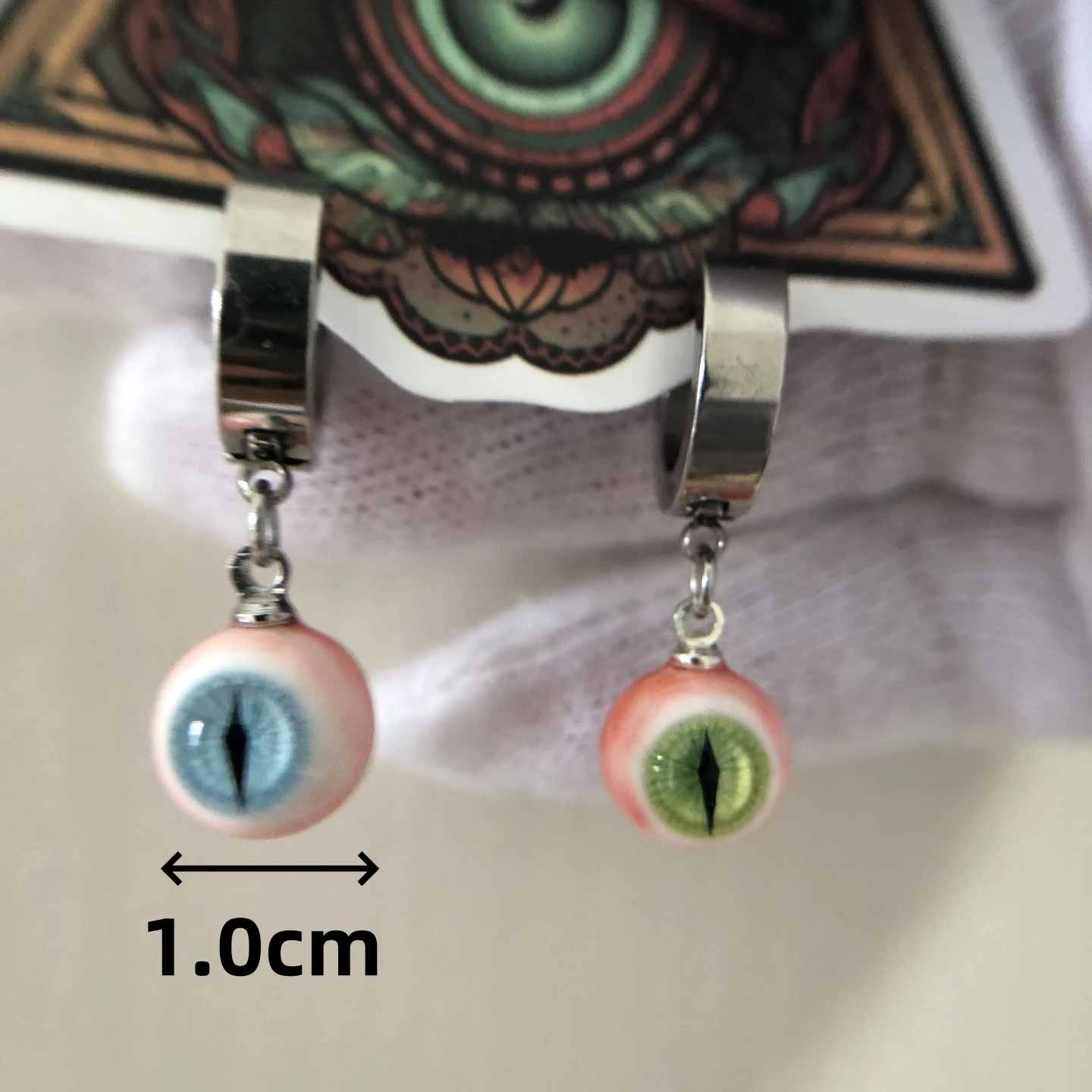 

3160 Gothic Punk Dark Vertical Pupil Blue Green Color Unique Eye Ball Earrings Statement Fierce Style Ear Piercing Jewelry