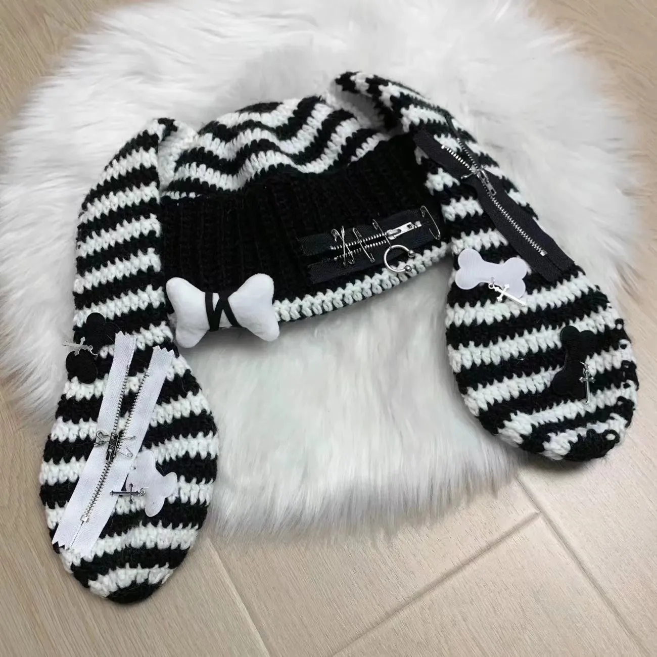 Ruibbit Girl Punk Cross Headdress Scarf Stripe Plush Hooded Christmas Scarf Hat Winter Warm Windproof Earflap Cap Scarf Woman