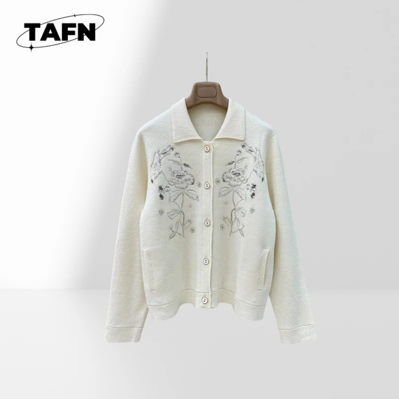 Women's Vintage Style Cashmere Cardigan – Luxurious Warmth for Casual Settings Premium Quality and Timeless Design AI1459