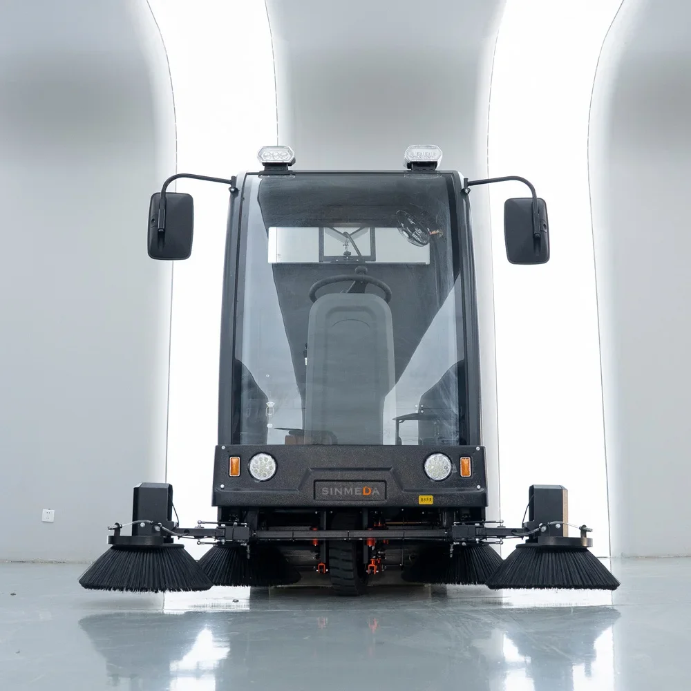 Hot Sale Customized 1950mm Wide Artificial Road Sweeper Factory Price Electric Ride-on New Condition
