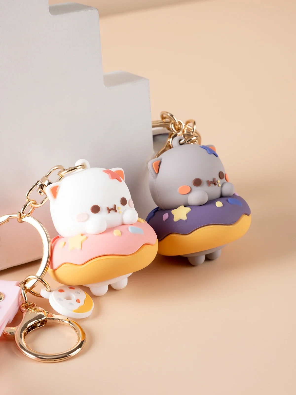 Mitao Cat Figures Dessert Series Silicone Key Chain Creative Fashion Doll Key Ring Car Backpack Key Pendant Children Toys Gifts