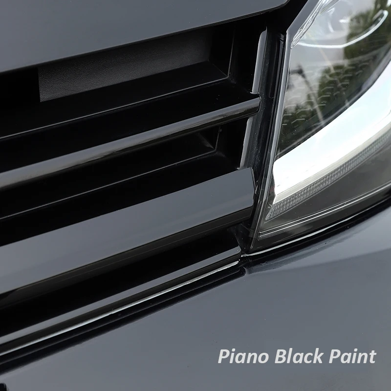 VW Golf Grille Trim 4