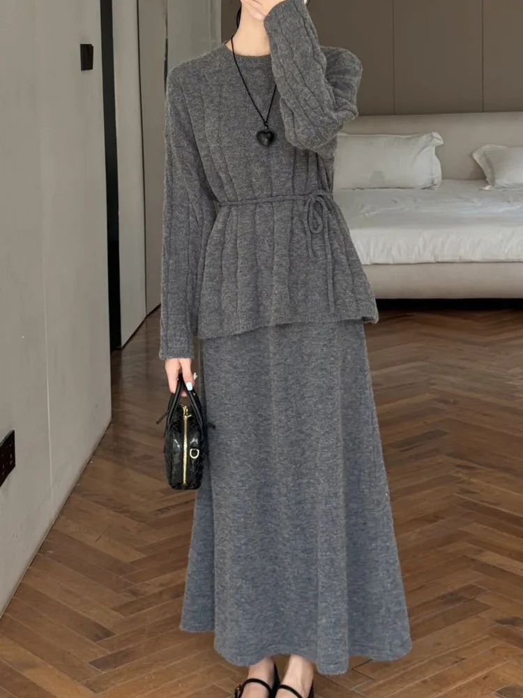 WHTREND مجموعة متماسكة برقبة دائرية للنساء لخريف وشتاء 2025 سترة جديدة برباط علوي + تنورة فضفاضة طقم مكون من قطعتين WH1821 #2