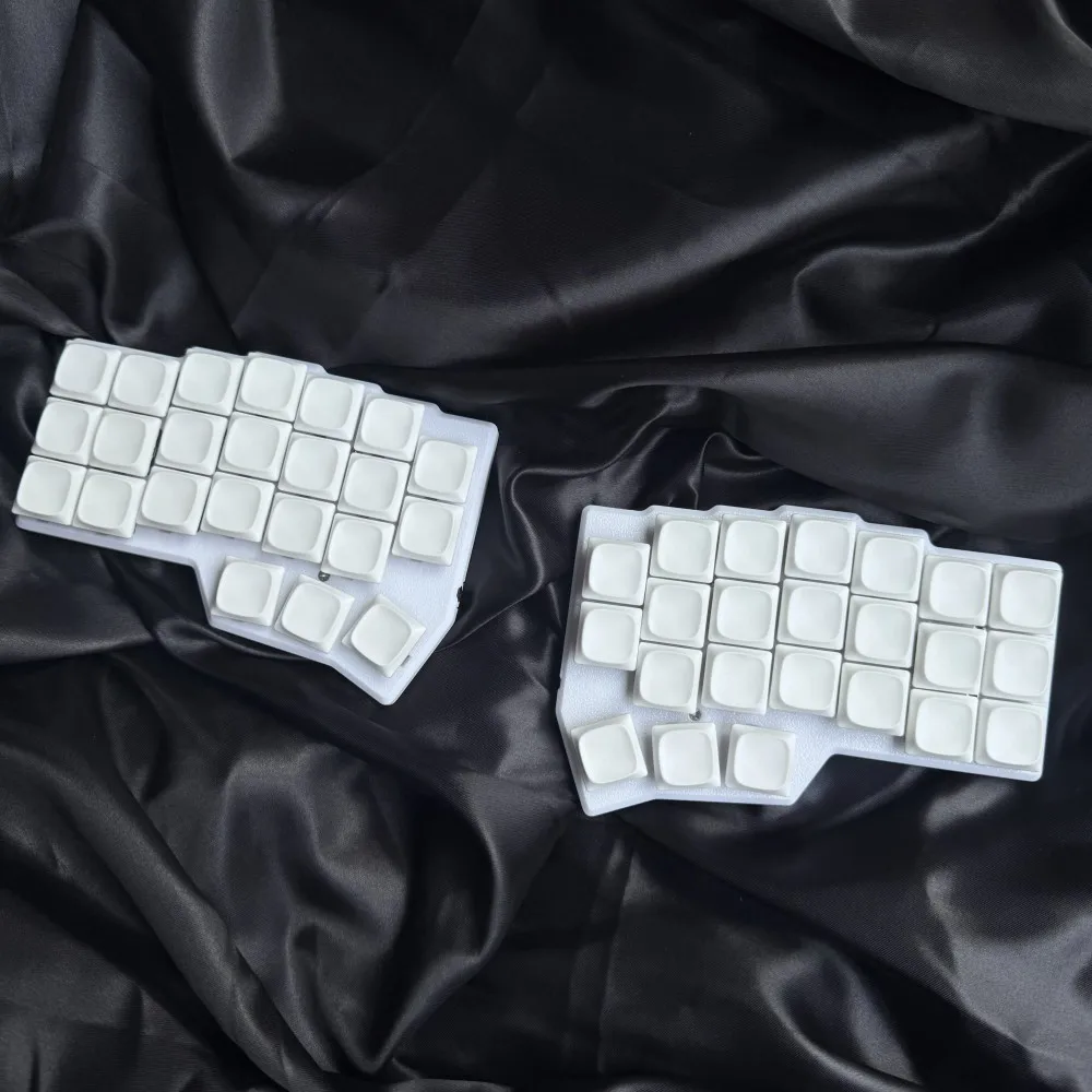 

Клавиатура Corne V4.1 3x6 Choc, низкопрофильная раскладывающаяся клавиатура, изготовленная на заказ проводная клавиатура с горячей заменой, комплект RGB-флакона, эргономичная Teclado Gamer