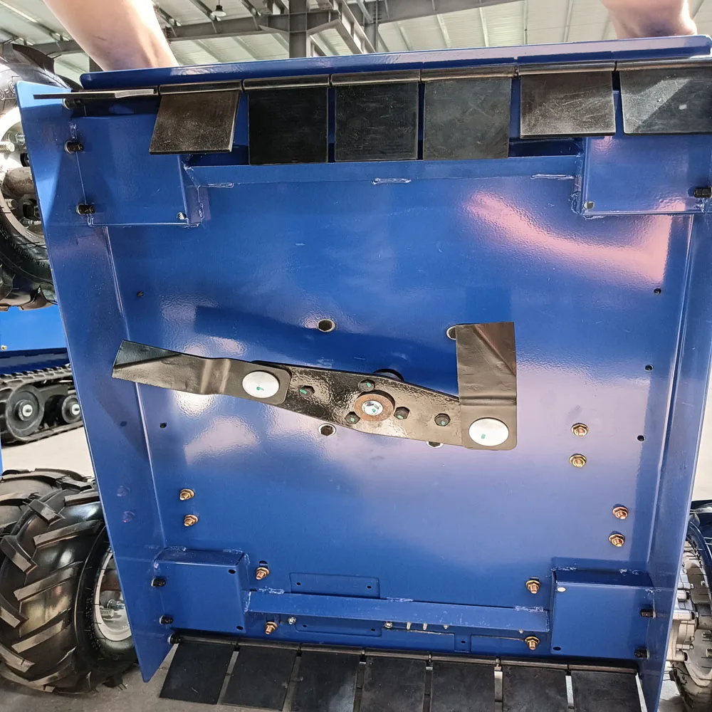 

Hot Top Small Crawler Remote Control Mower Farm Grass Blade Automatic Lawn Mower Simple Commercial Lawn Mowing Price