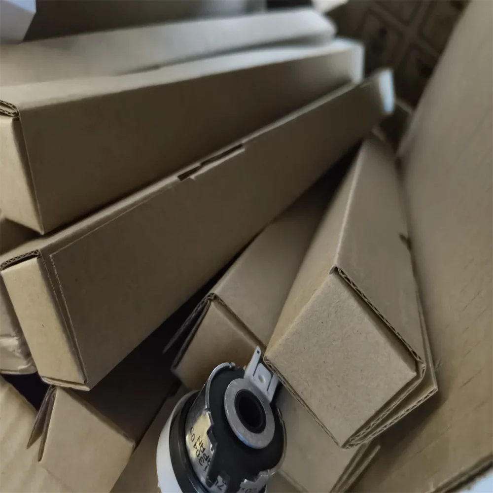 020-65009 P.F.Clutc… - image