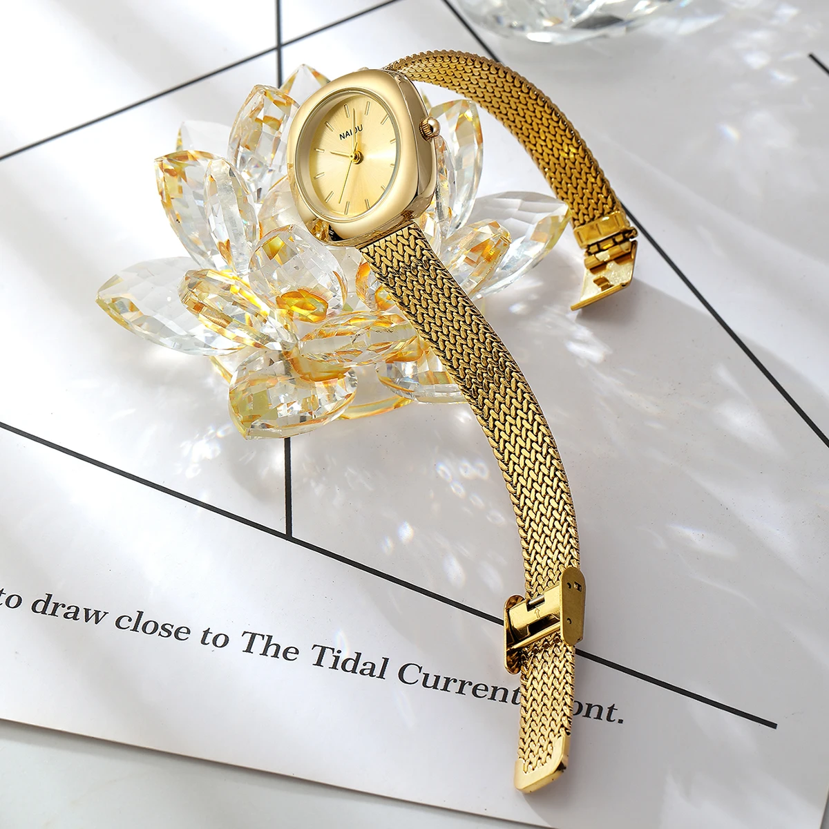 ساعة كاجوال ومتعددة الاستخدامات وبسيطة منسوجة بحزام شبكي من الفولاذ المقاوم للصدأ كوارتز