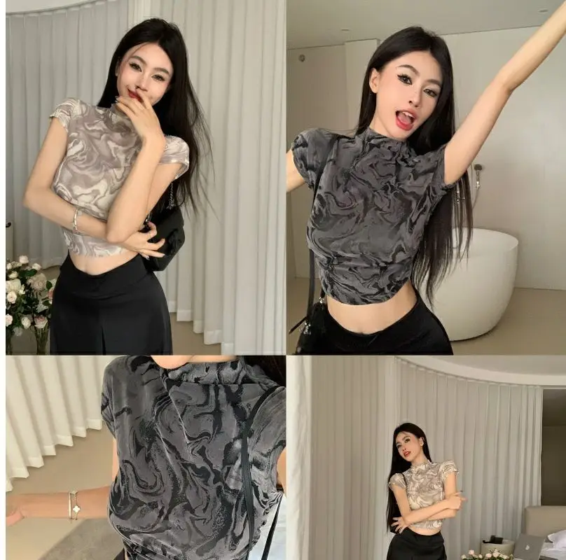 Top corto misto Spicy Girl 2025 Estate Nuovo design di abbigliamento da donna Senso Temperamento Slim Fit Collo semi alto