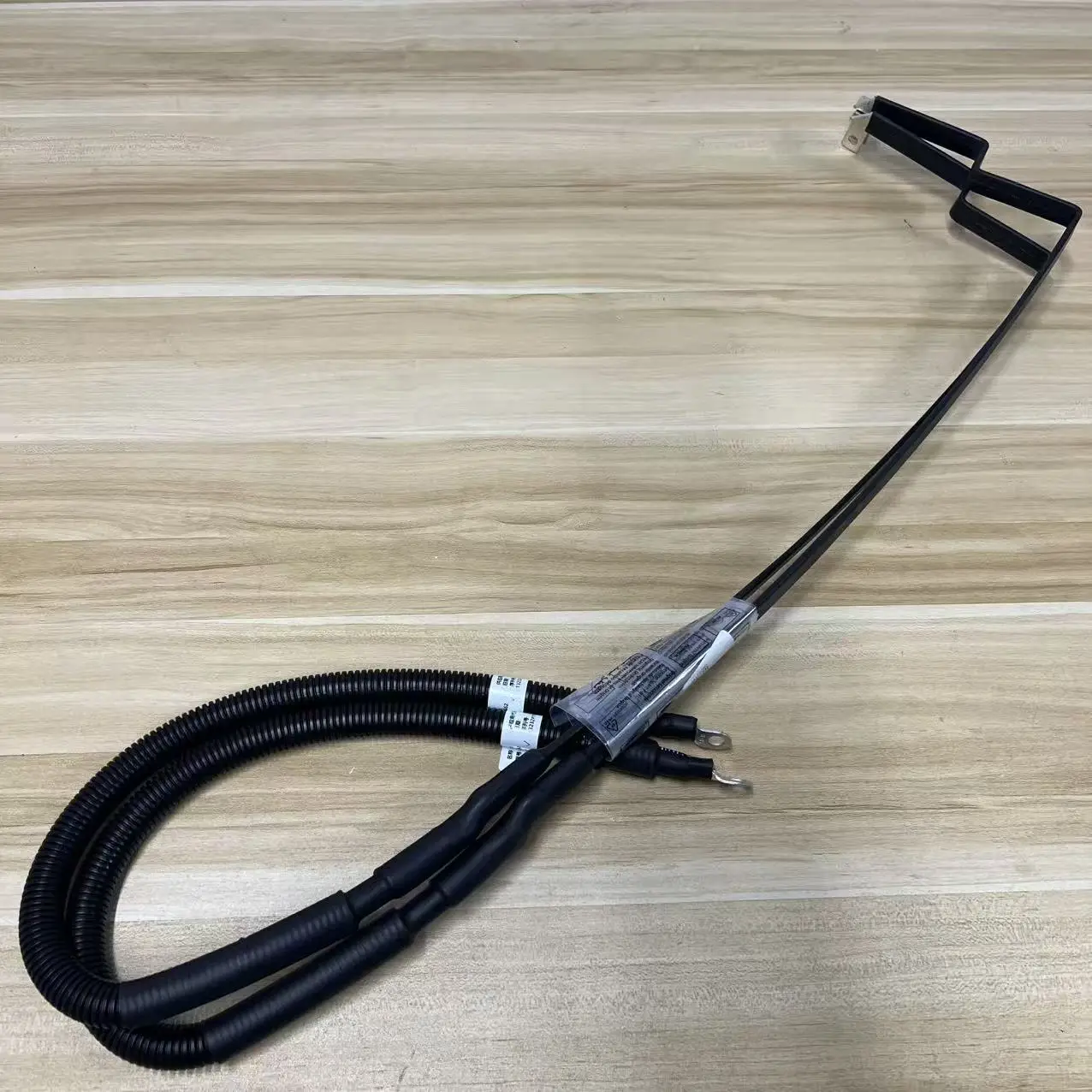 

Linde 1153800562 Cable Assembly Genuine, Compatible with E14 E16 E18 E20 R14 R16 R20 Electric Forklift