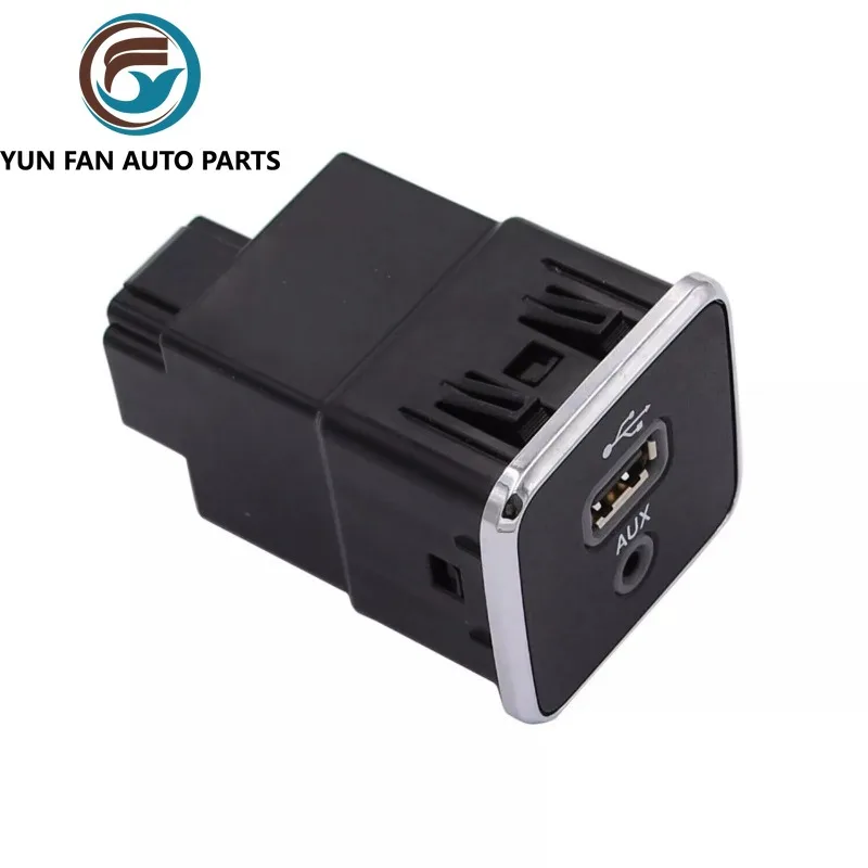 

5XG28DX9AD Car Accessories Front Charging Port USB Fits 2017-2021 Jeep Cherokee Compass 53223309