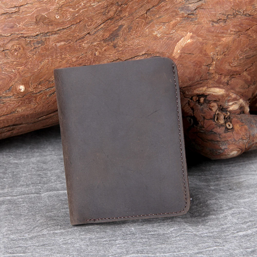 S.WORKER Klassische Kurzbörse aus Vollnarbenleder für Herren, Minimalistische Taschenbörse mit Kartenhalter – Detail 10