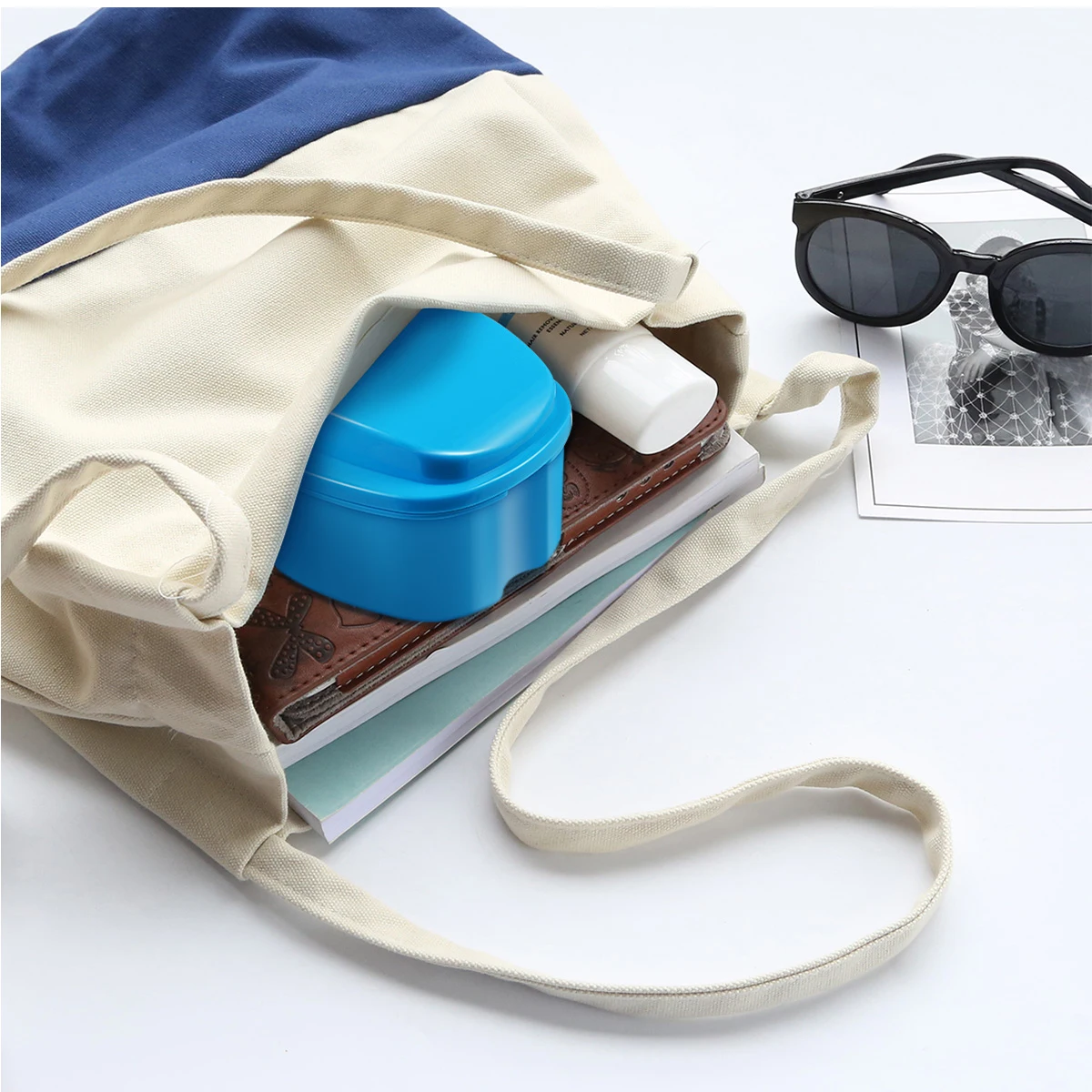 Custodia per protesi Shallow Blue Pink Contenitore portatile leggero e compatto Materiale ABS Scatola di fissaggio per uso quotidiano da viaggio domestico