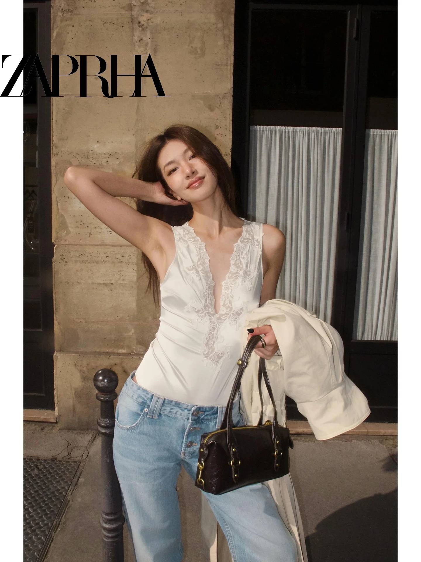 

Сексуальный комбинезон из шелкового атласа с кружевными вставками, с высокой талией, прямые короткие брюки, универсальный стиль, лето 2026