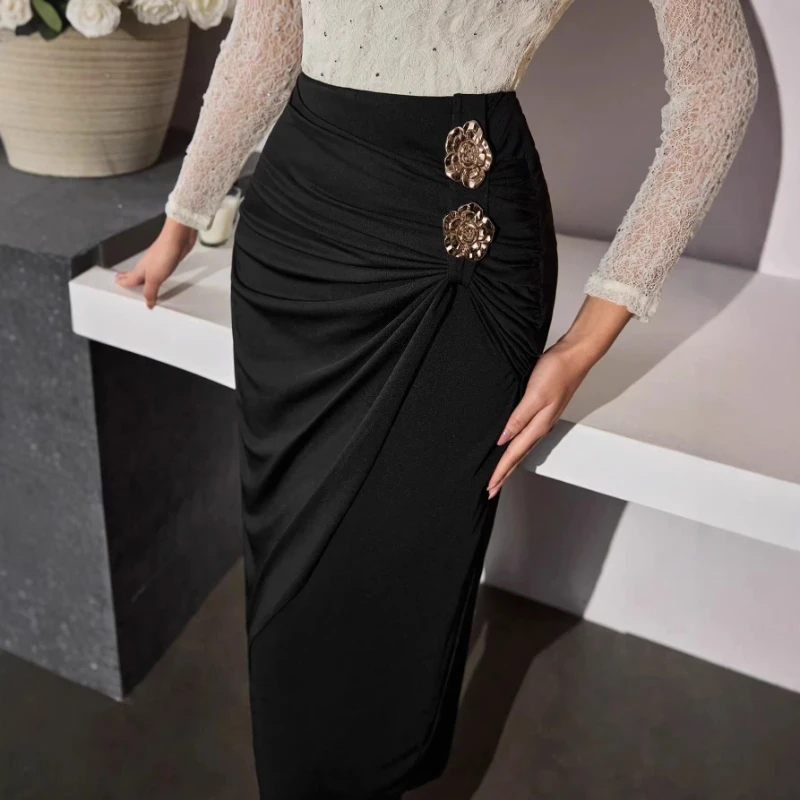 

2026 Spring New Rose Metal Buckle Decorative Wrinkle Wrap Hip Slimming Women's Half Body Skirt