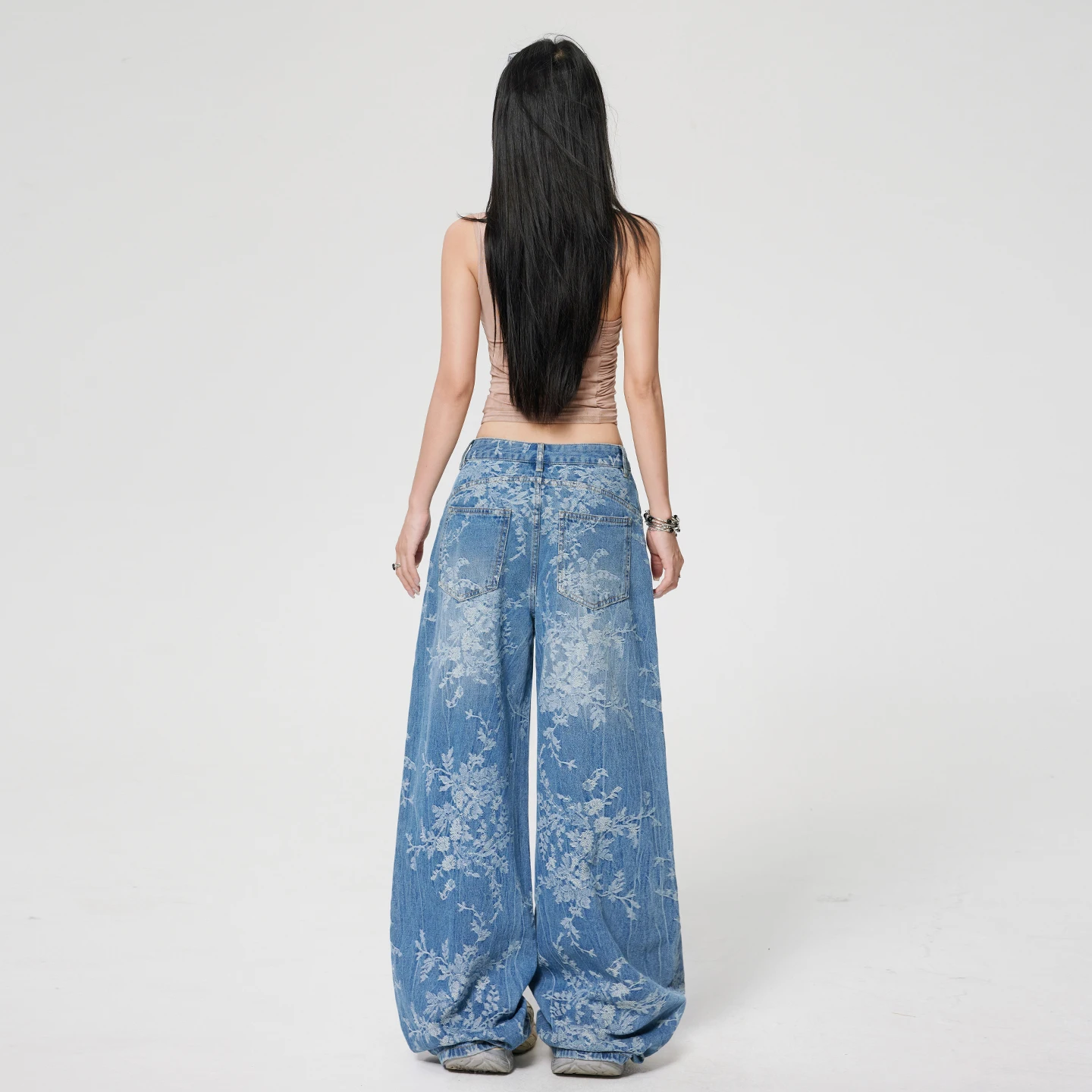 Damskie spodnie Y2K vintage z szerokimi nogawkami, luźny krój, elastyczne jeansy z haftem żakardowym w kwiaty.